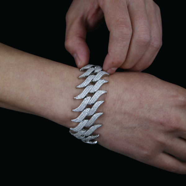 19MM Chunky Cuban Iced Out Diamond Bracelet